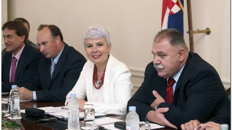 Smislila rebalans dok je prala suđe