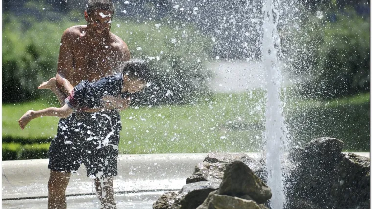 Oprez: Prijete vrućina i UV zračenje!