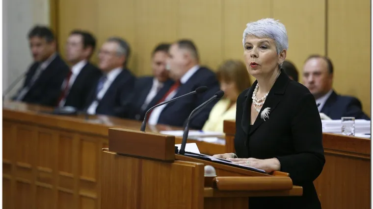 Sanadera usidriti kod Golog otoka!