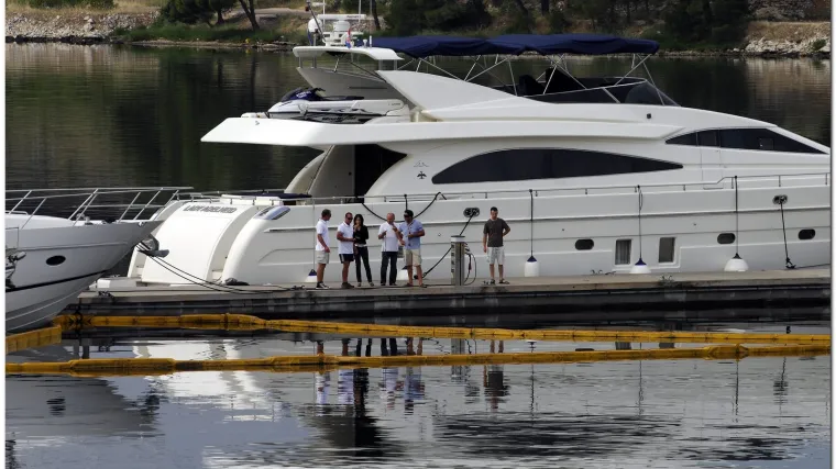 Oporba za HDZ-ov "ementaler" prijedlog