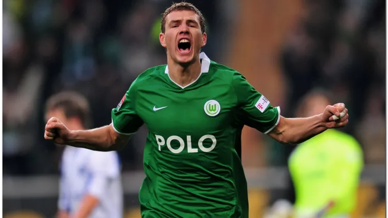 Džeko u Wolfsburgu do 2013.