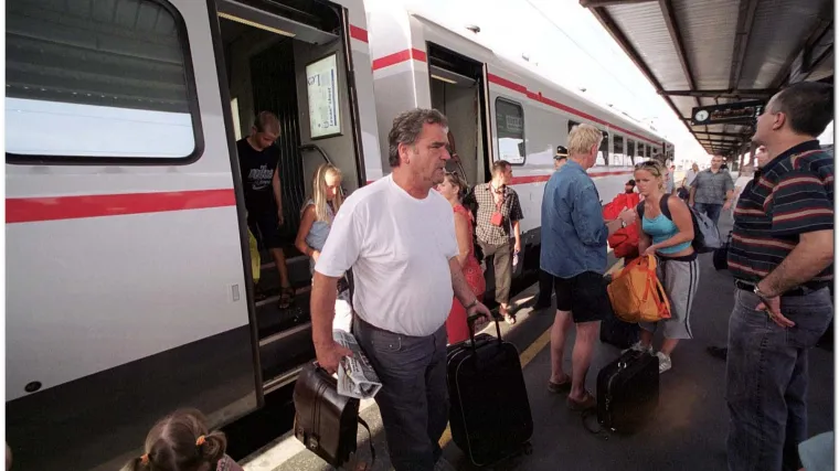 Nagibni vlak opet vozi