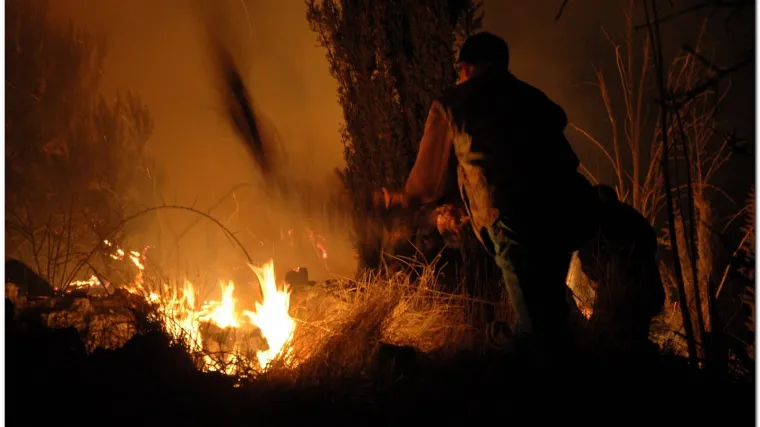 Palio slamu pa se ugušio