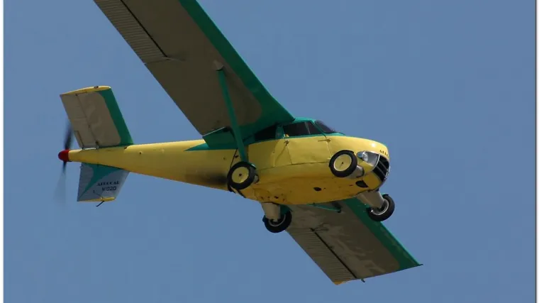 Makedonija: Avion iz Zadra sletio u voćnjak