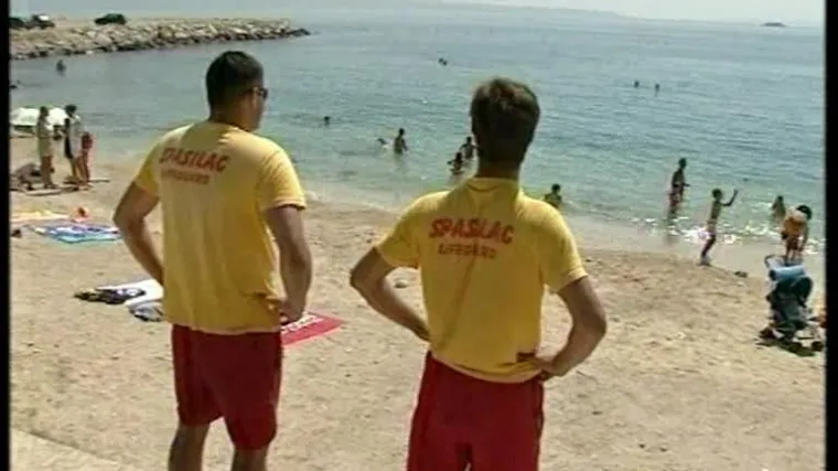 Morski psi na splitskoj plaži Žnjan