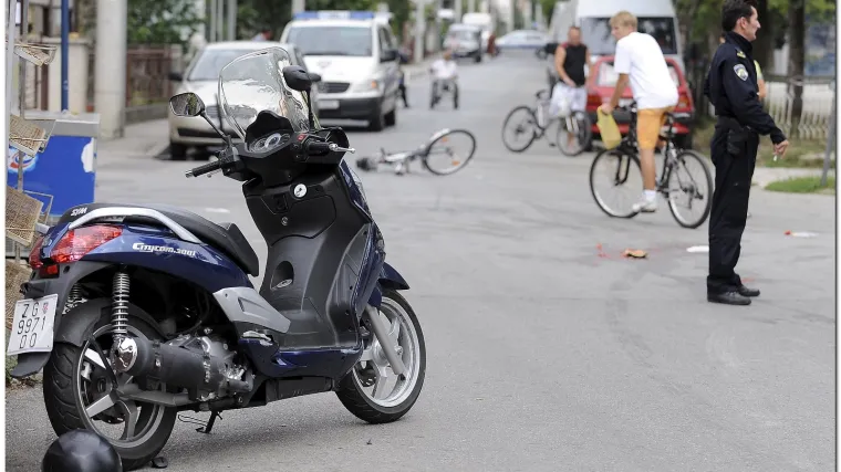 Sudarili se bicikl i moped