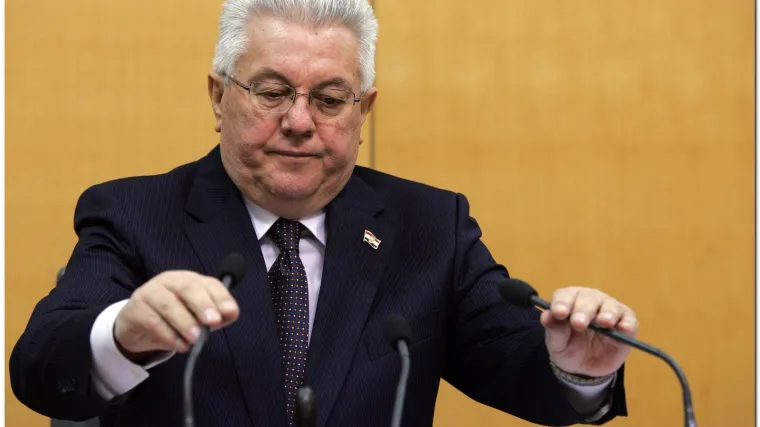 I barba Luka 'ode iz politike'