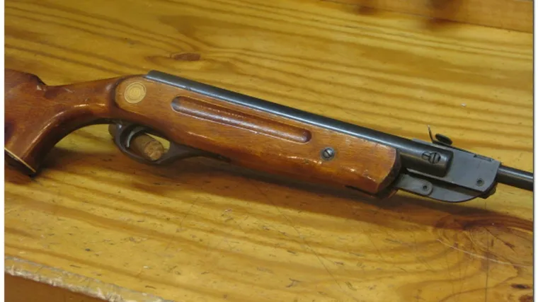 Zračnicom pogodio dječaka u zatiljak