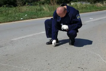 Pula: Pored ceste se izboli noževima