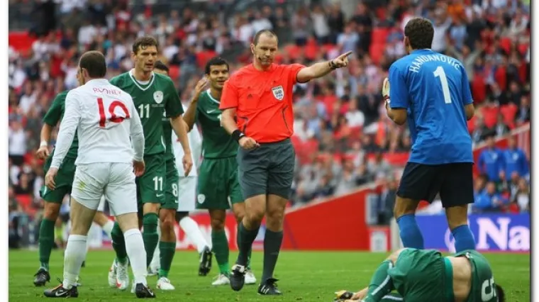 Rooney opet simulirao