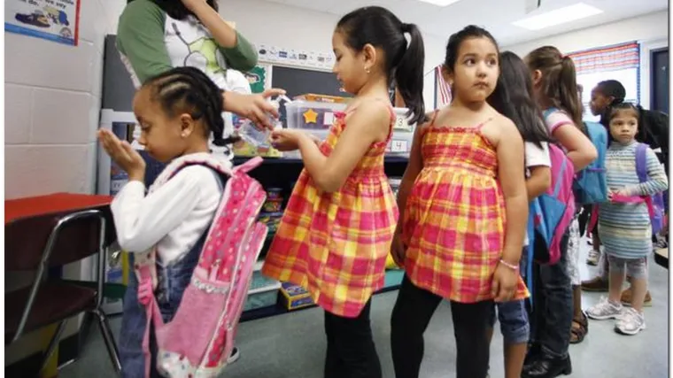 Francuska zatvara &scaron;kole zbog gripe