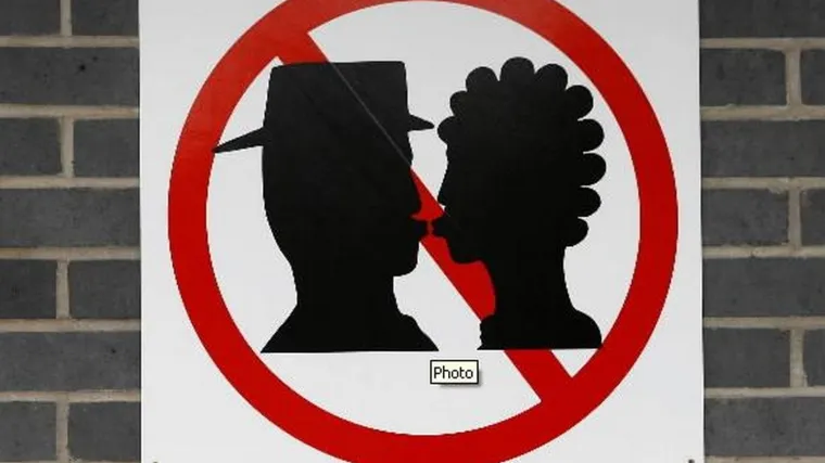 Ozakonili kamenovanje preljubnika do smrti