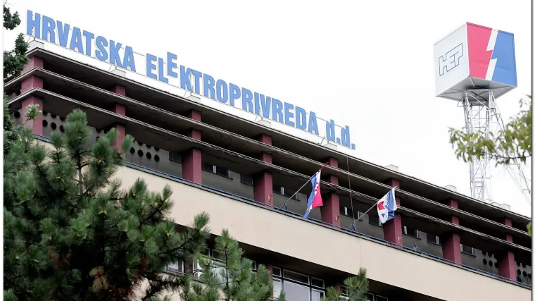 HEP do grla u dugovima?