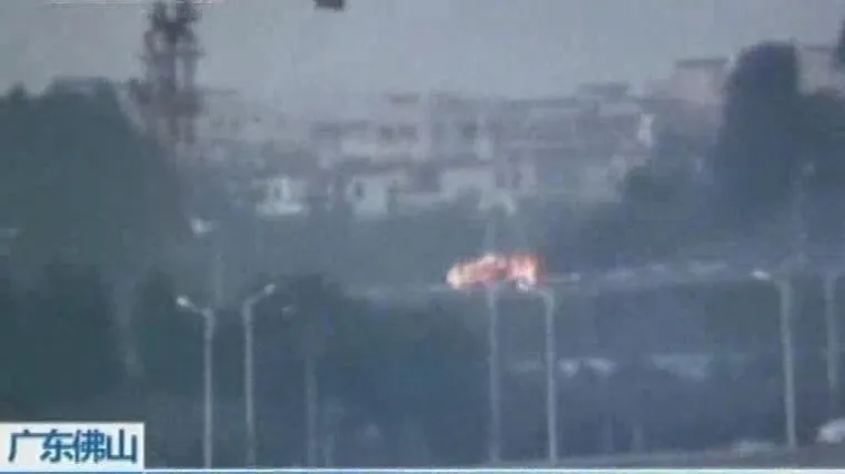 Plamteći bus jurio autocestom