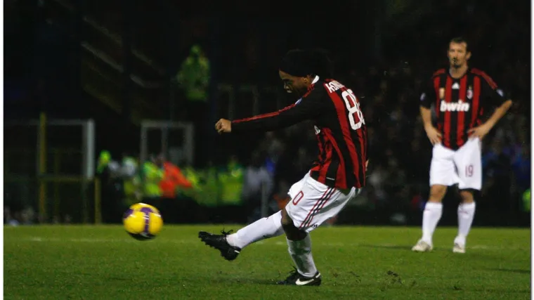 Ronaldinho dolazi u Corinthians Ronaldu?