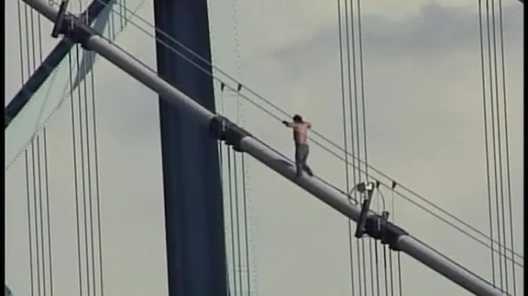 Visio s visećeg mosta