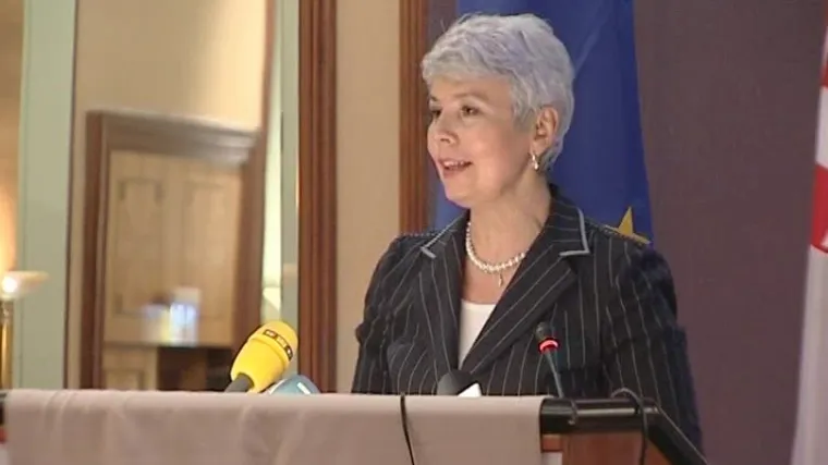 Kosor vidi izlaz iz krize