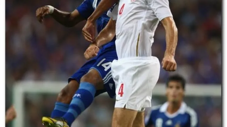 U slučaju navijačkih nereda Srbiji se oduzimaju bodovi