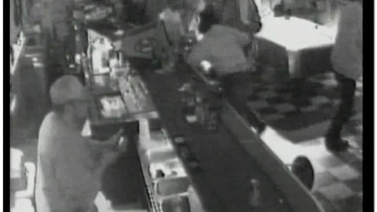 Pucnjava u studentskom baru