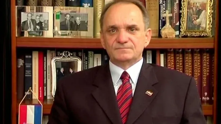 U Glava&scaron;evu stanu se uru&scaron;io strop