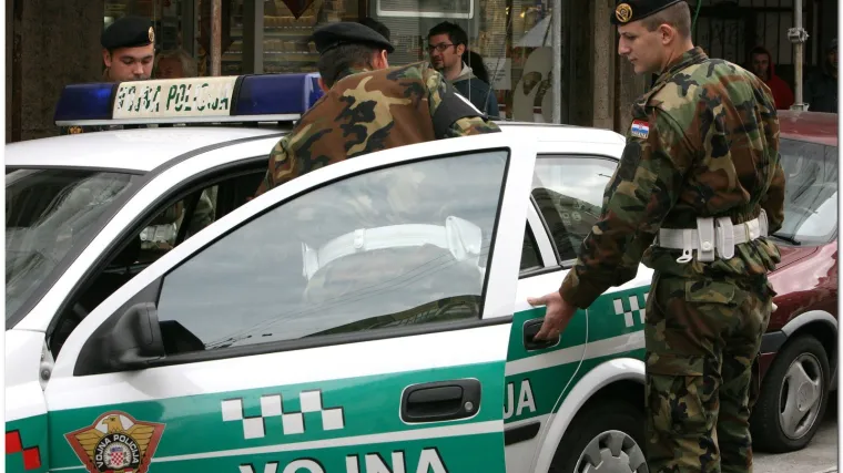 Pripadnici Puma zadržani u pritvoru