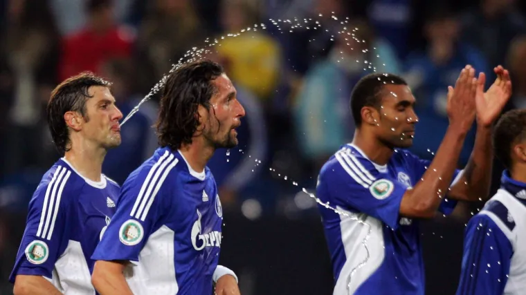 Nogometa&scaron;ima zabranjeno pljuvanje