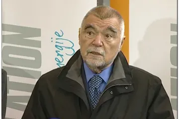Mesić: Moj kandidat ulazi u drugi krug!