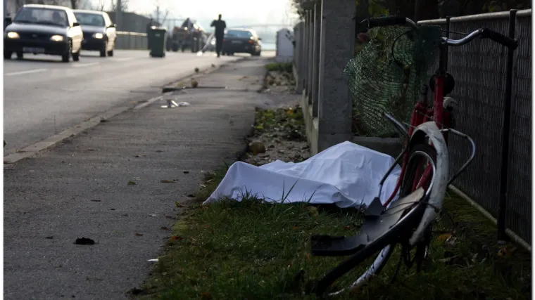 Kod Karlovca poginuo biciklist