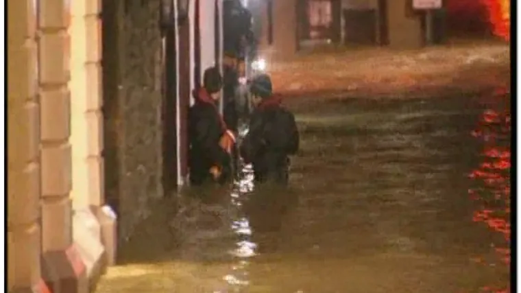 U poplavi u Engleskoj nestao policajac