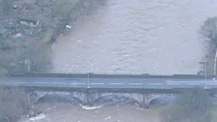 Most samo &scaron;to se ne raspadne