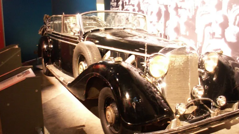 Ruski milijarder kupio Hitlerovu "mečku"