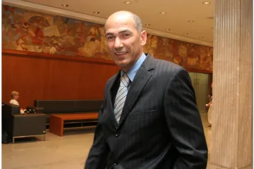 Mito uplaćivano u Janšinu stranku?