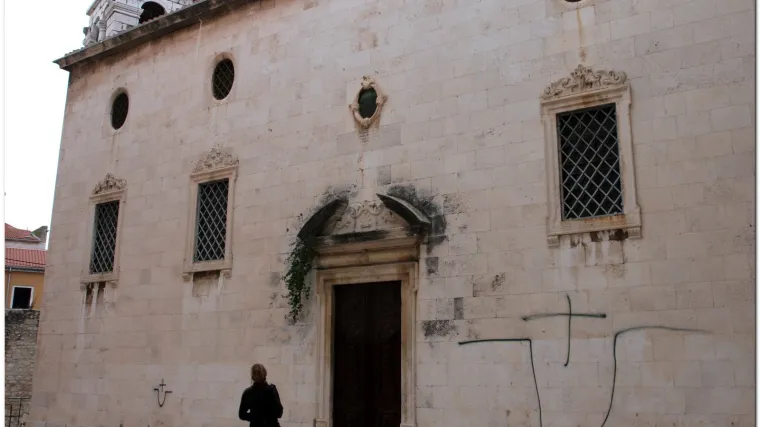 Usta&scaron;ki grafiti na pravoslavnoj crkvi