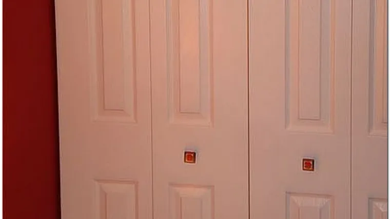 Dječak majku zaključao u ormaru