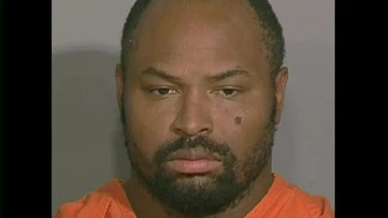 Iako te&scaron;ko ranjen, jo&scaron; uvijek bježi policiji