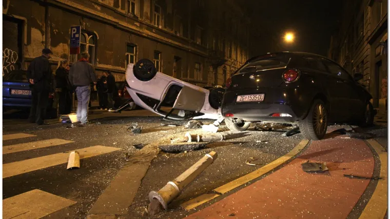 U sudaru razbijena četiri automobila