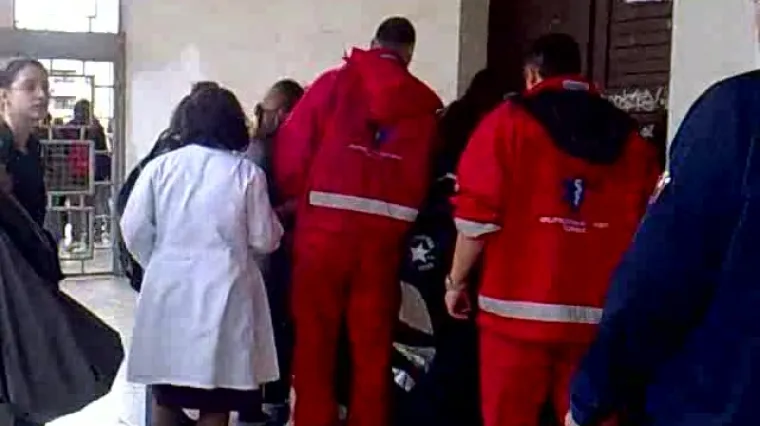 U splitsku &scaron;kolu ubačen suzavac