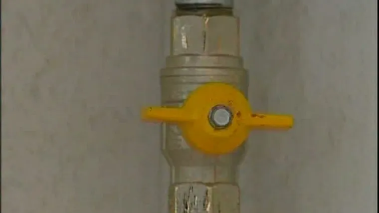 Osijek: U kupaonici se otrovala plinom