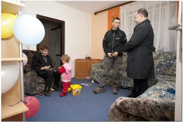 Samohrani otac dobio kuću