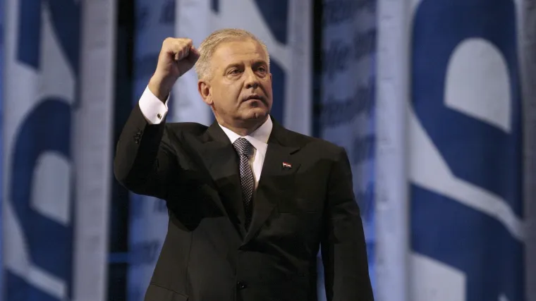 U HDZ-u uklonili Sanaderove plakate