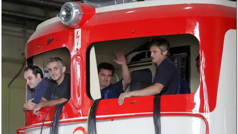 Državni gubita&scaron;i dijele božićnice