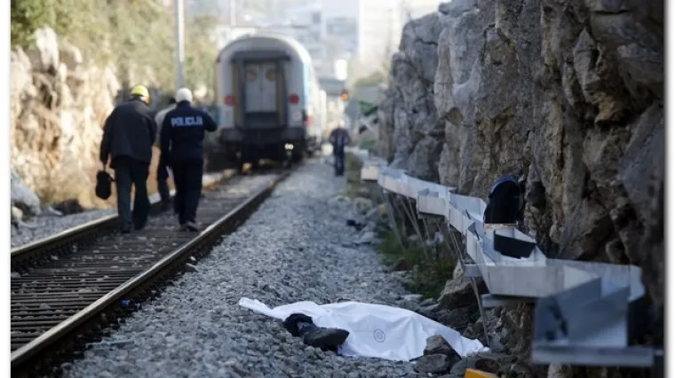 Troje poginulih pod vlakom