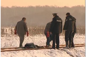 Traktorom podletjeli pod vlak