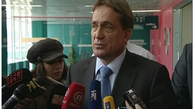 Kalmeta napokon leti iz Vlade?