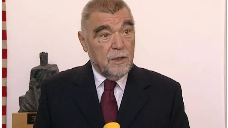 Mesić smanjio kaznu policajcu koji je pucao zbog parkinga