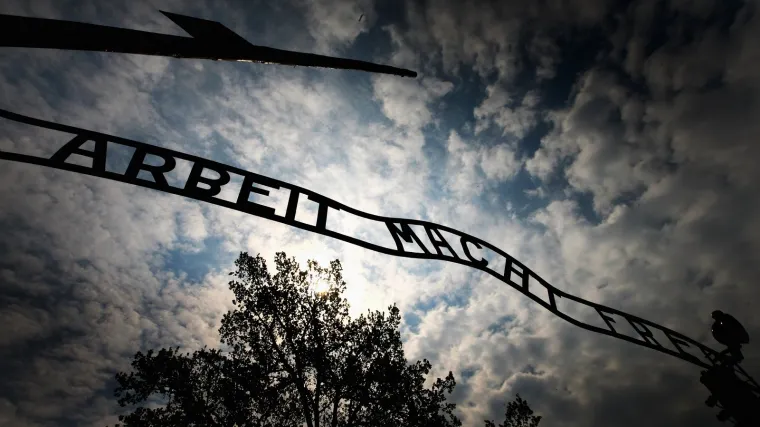 Naručitelj krađe natpisa iz Auschwitza je u &Scaron;vedskoj