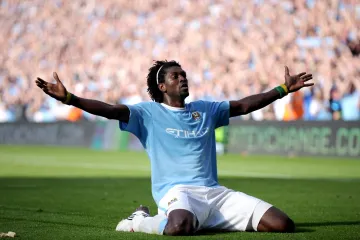 Adebayor pod rafalnom paljbom