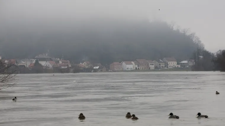 Una poplavila Kostajnicu