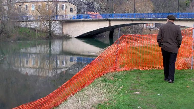 Krka u Kninu pred izlijevanjem