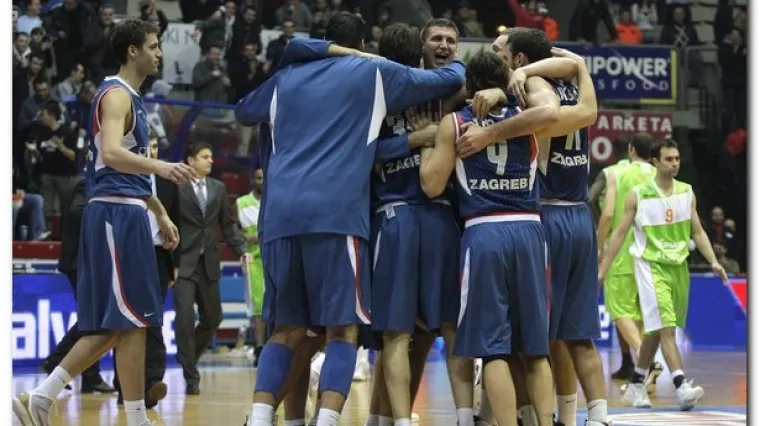 Cibona u skupini s Olympiakosom, Cajom Laboral i Himkijem